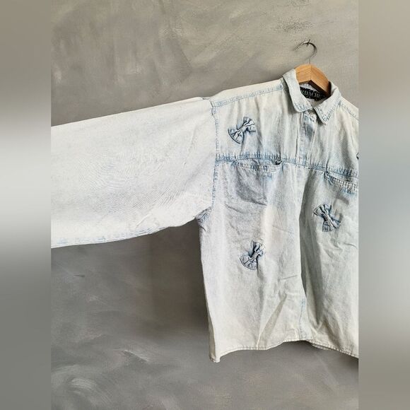 Vintage Jordache Light Acid Wash Denim 3D Bow Button Down Top Sz L - Picture 11 of 11